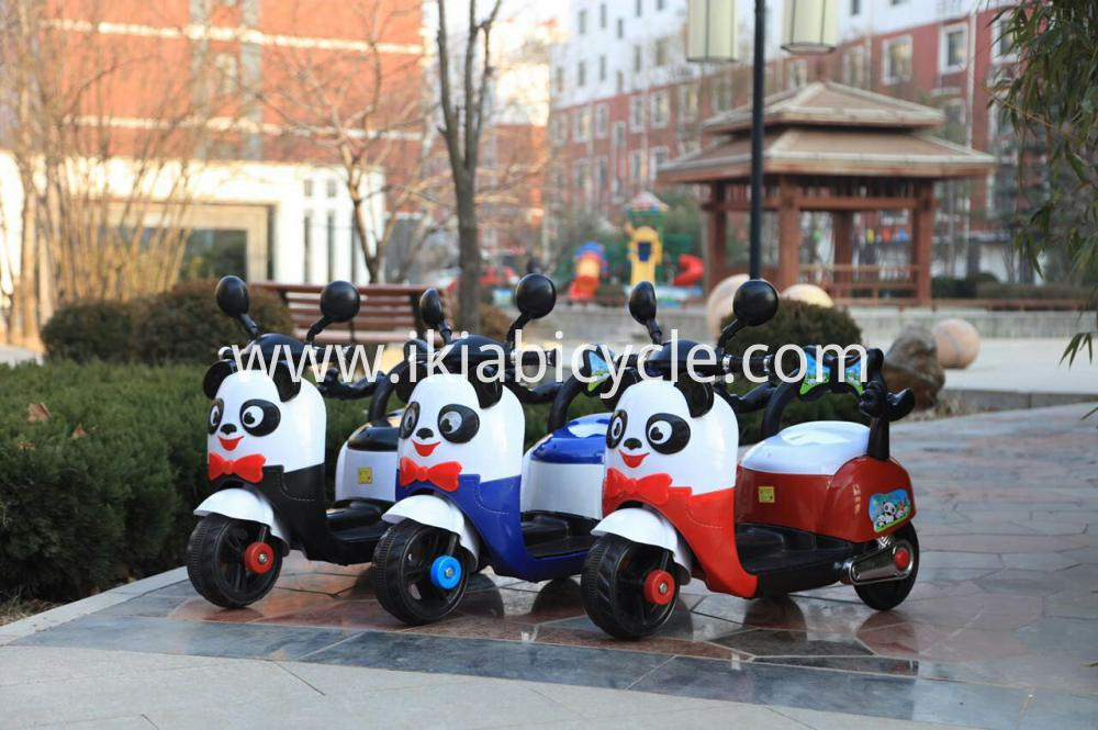 Tre farver børn elektrisk tricycle